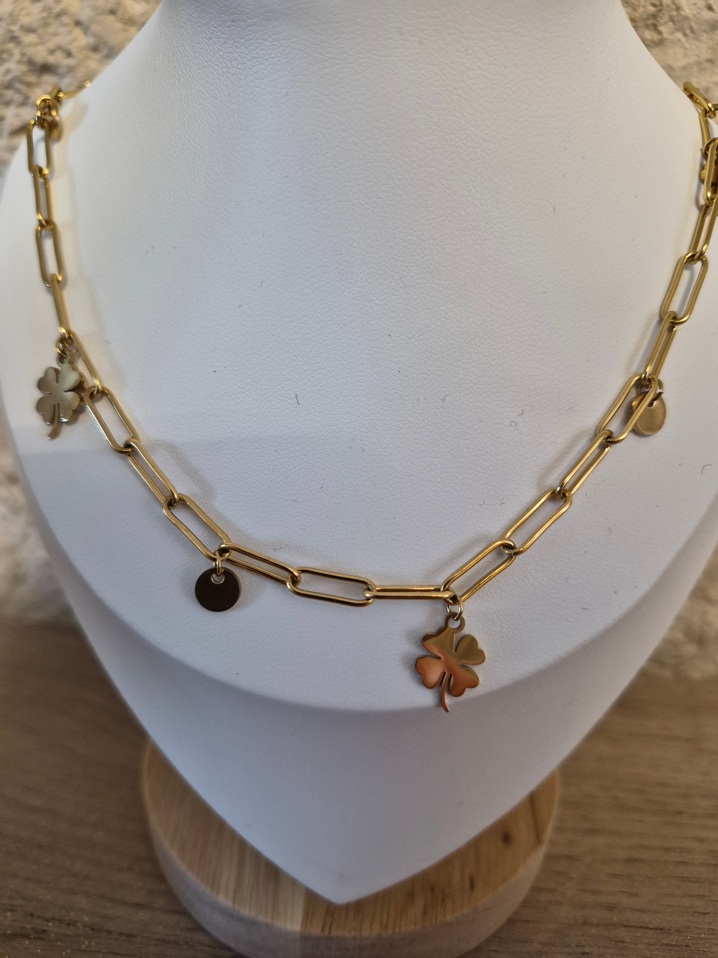 Collier fleur