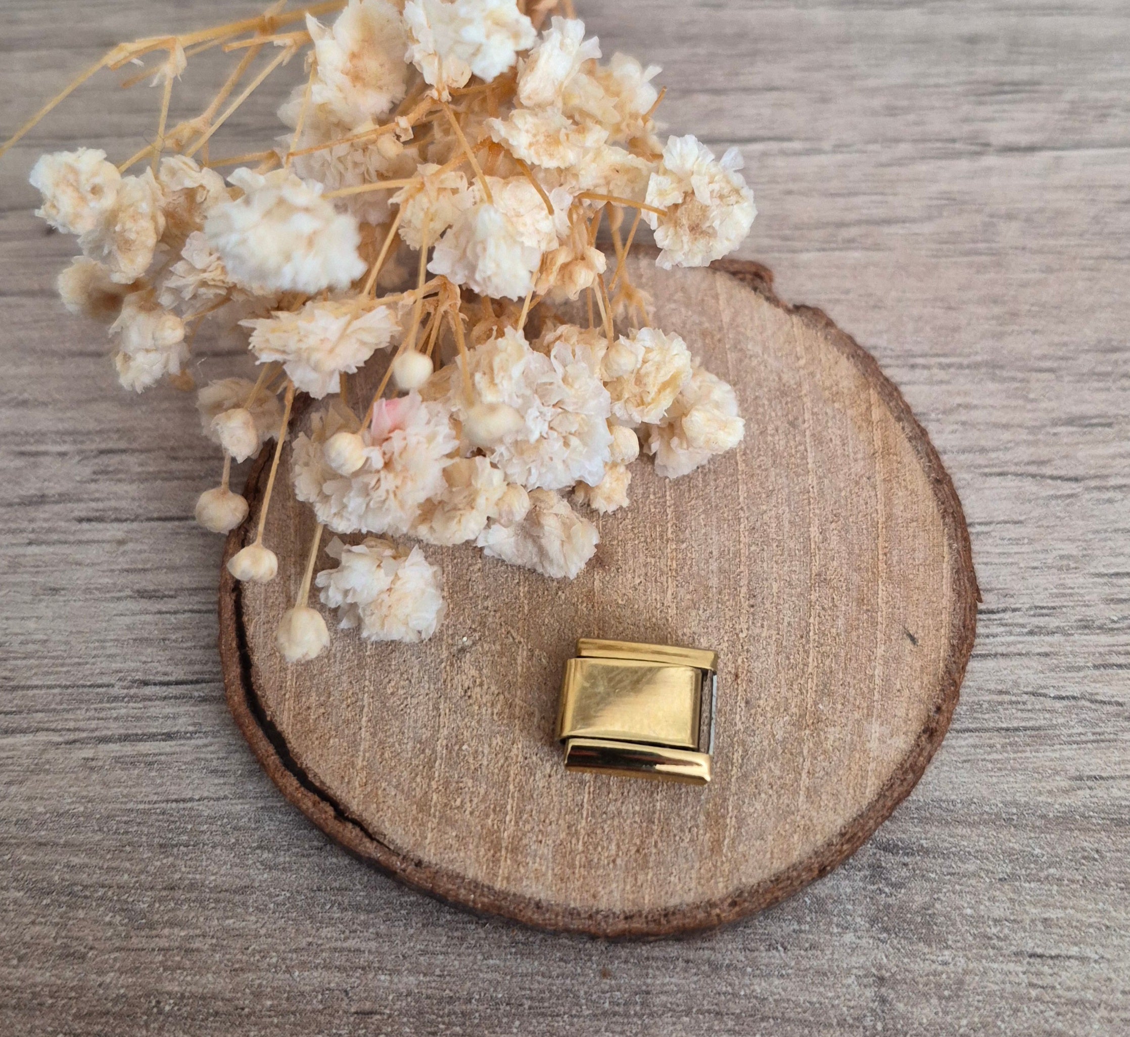 Charm simple